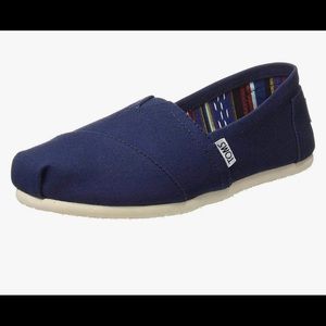 TOMS Women's Navy Canvas Classic